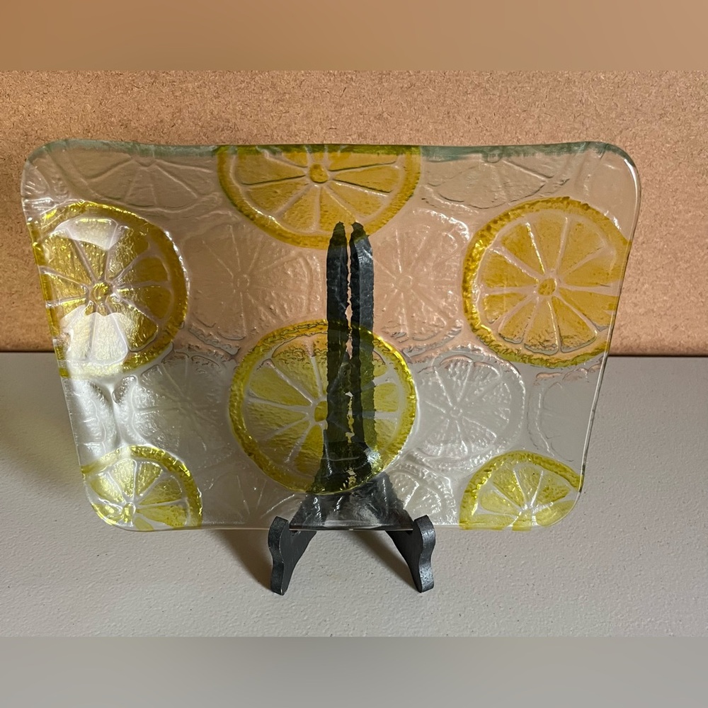 Lemon Patterned Glass Plate